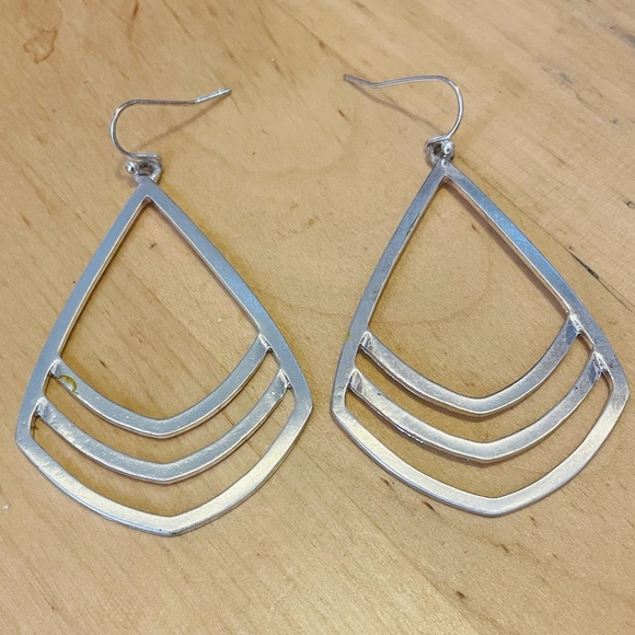 Pear-Shaped Silver Tone Chevron Strip Drop Earrings - Picture 3 of 5